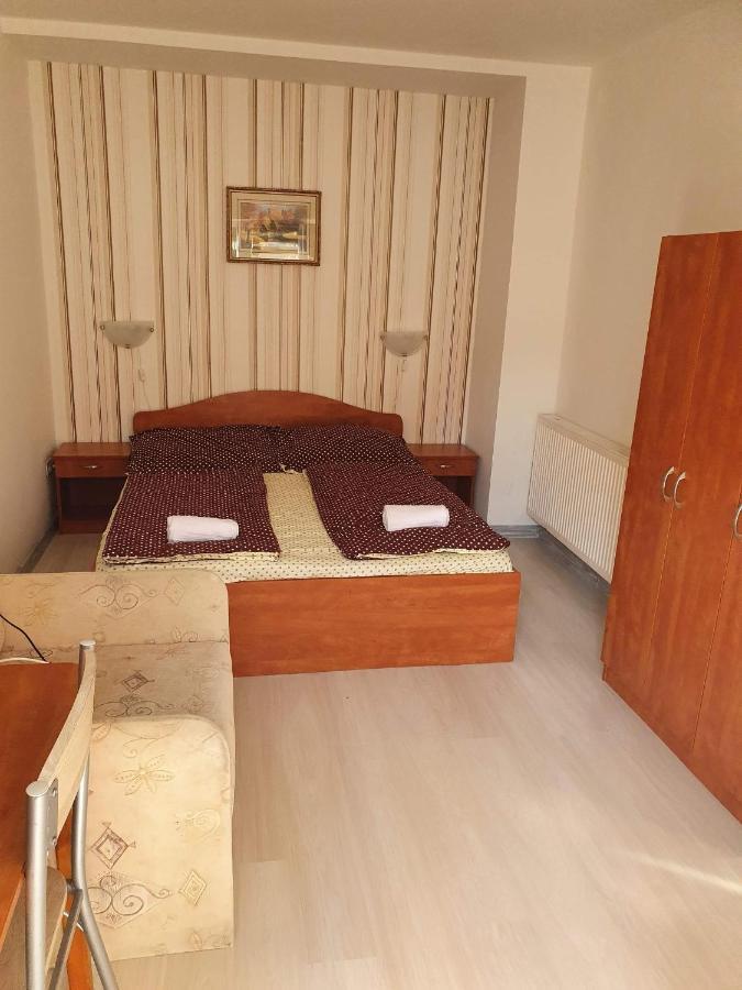 Birta Apartman Hajdúszoboszló Exterior foto